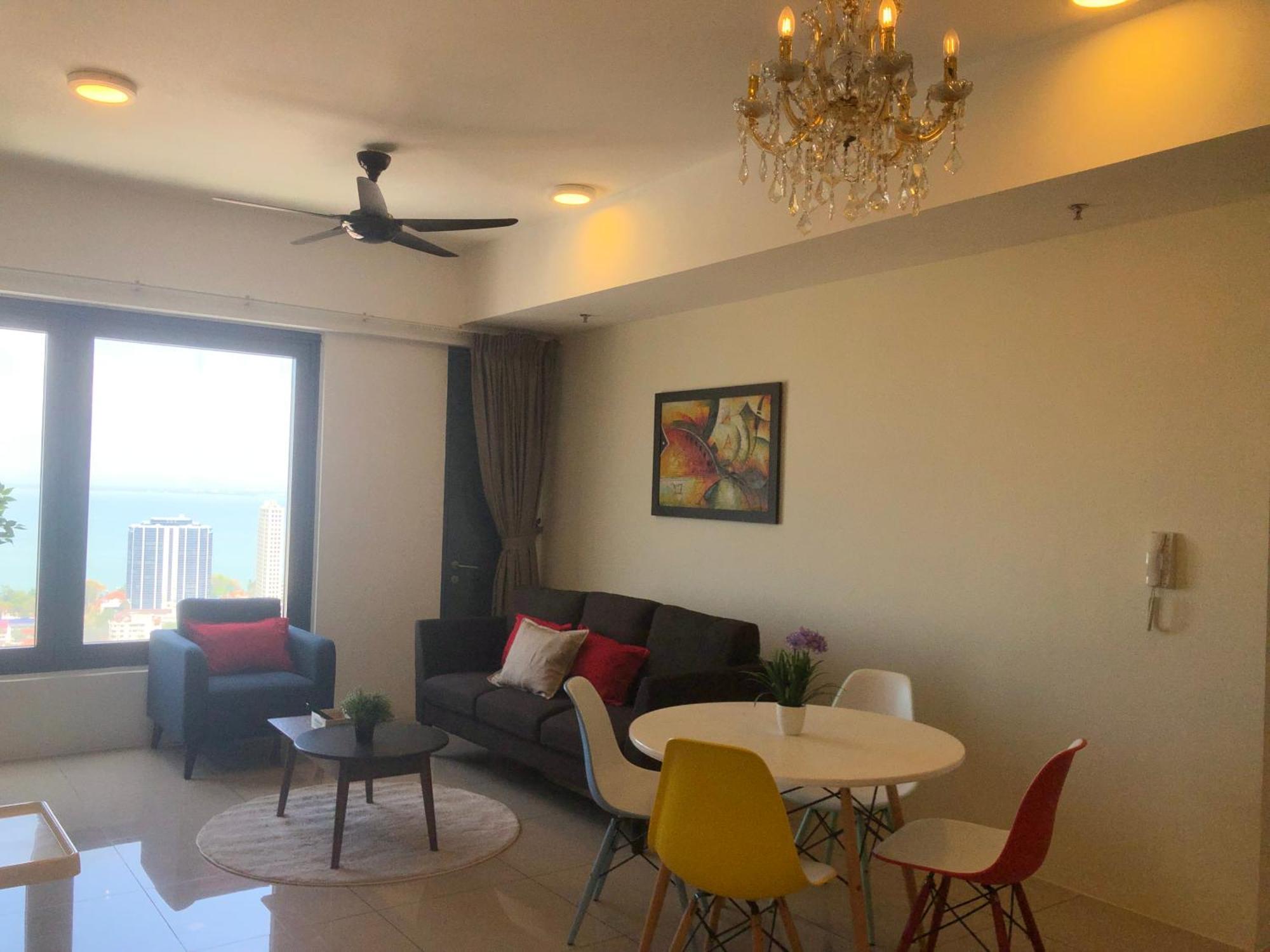 Tropicana 218 Macalister Netflix Unit By Blue Sky Holidays George Town  Kültér fotó